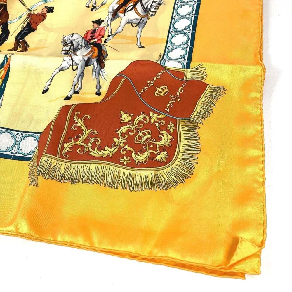 HERMES White Silk Scarf - Picture 12 of 14